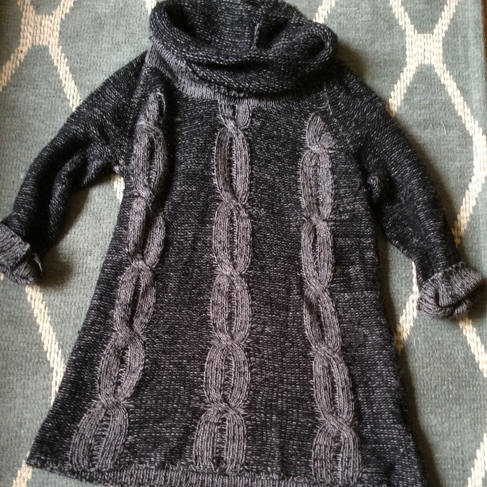 Grey sweater with turtle neck style